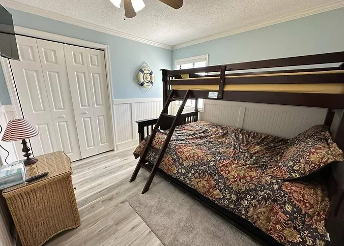 Beautiful 2br/2ba With 2 Private Balconies! * Ocean Stadt